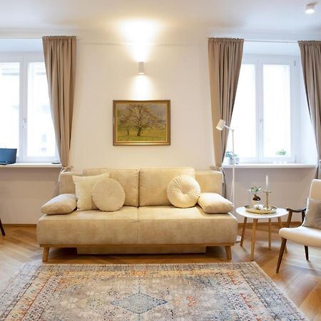 Stylish Apartment In Historical Center ลูบลิยานา ภายนอก รูปภาพ
