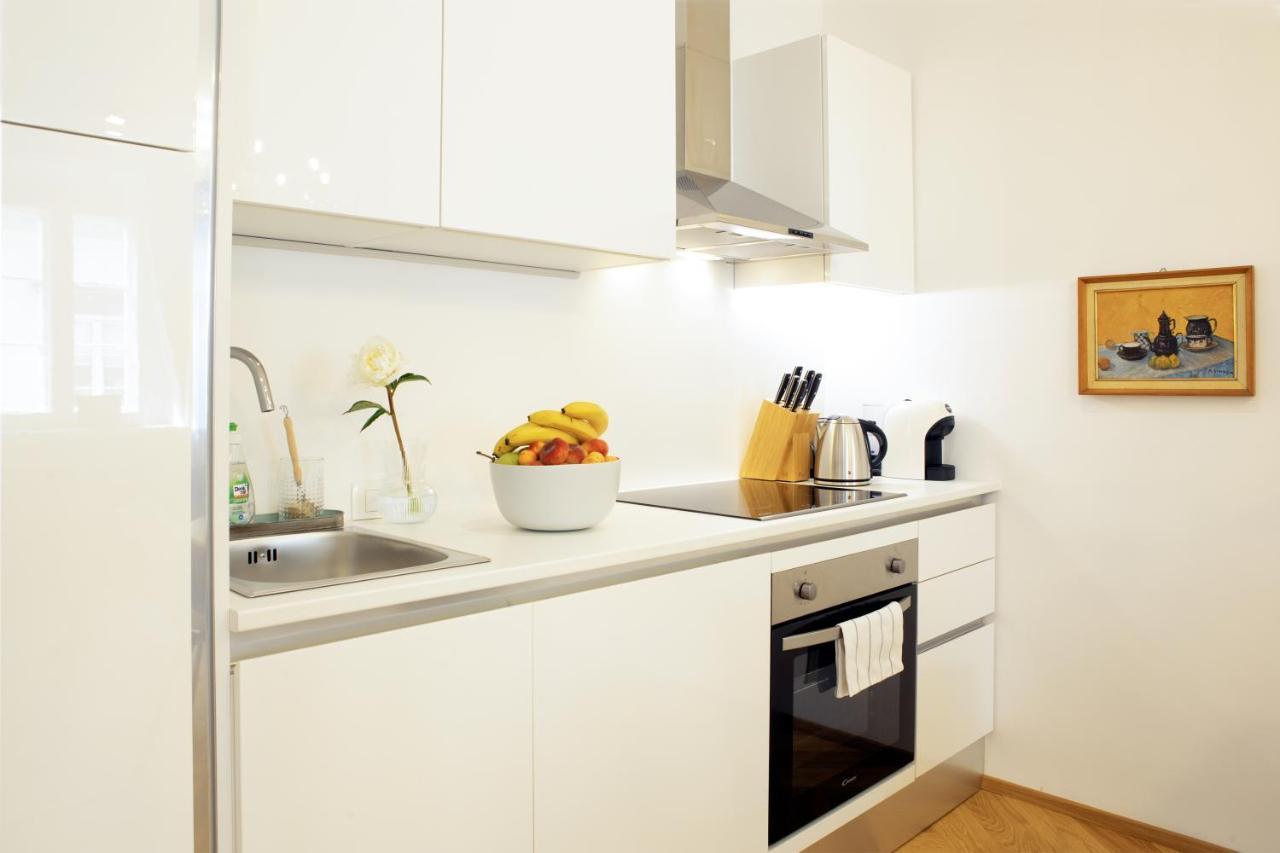 Stylish Apartment In Historical Center ลูบลิยานา ภายนอก รูปภาพ